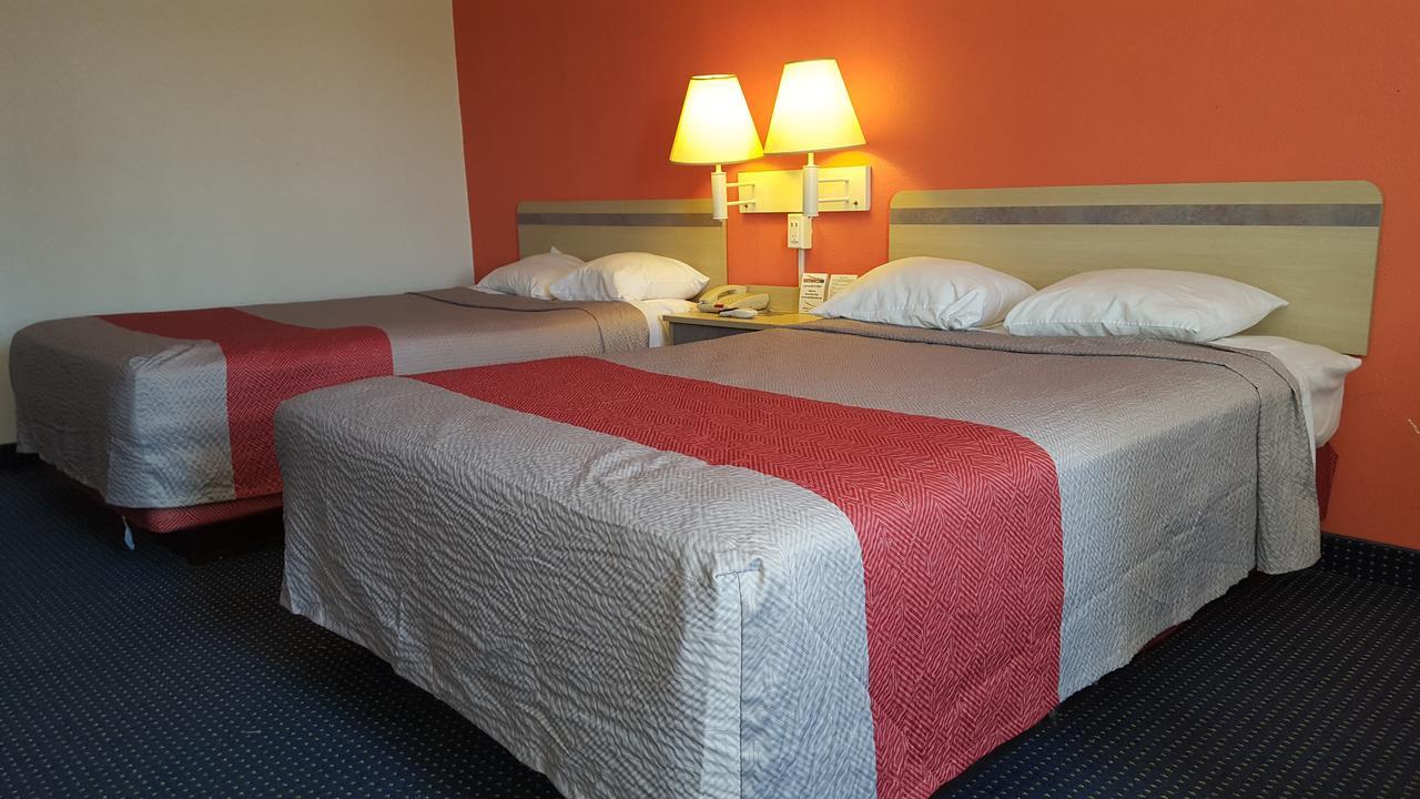 Red Carpet Inn Gibbstown Exteriör bild